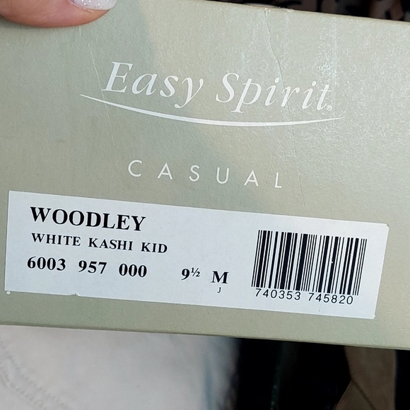 Easy Spirit Woodley White Women's Size 9 1/2 9.5 M Casual Sandles Kashi Kid - Picture 11 of 12